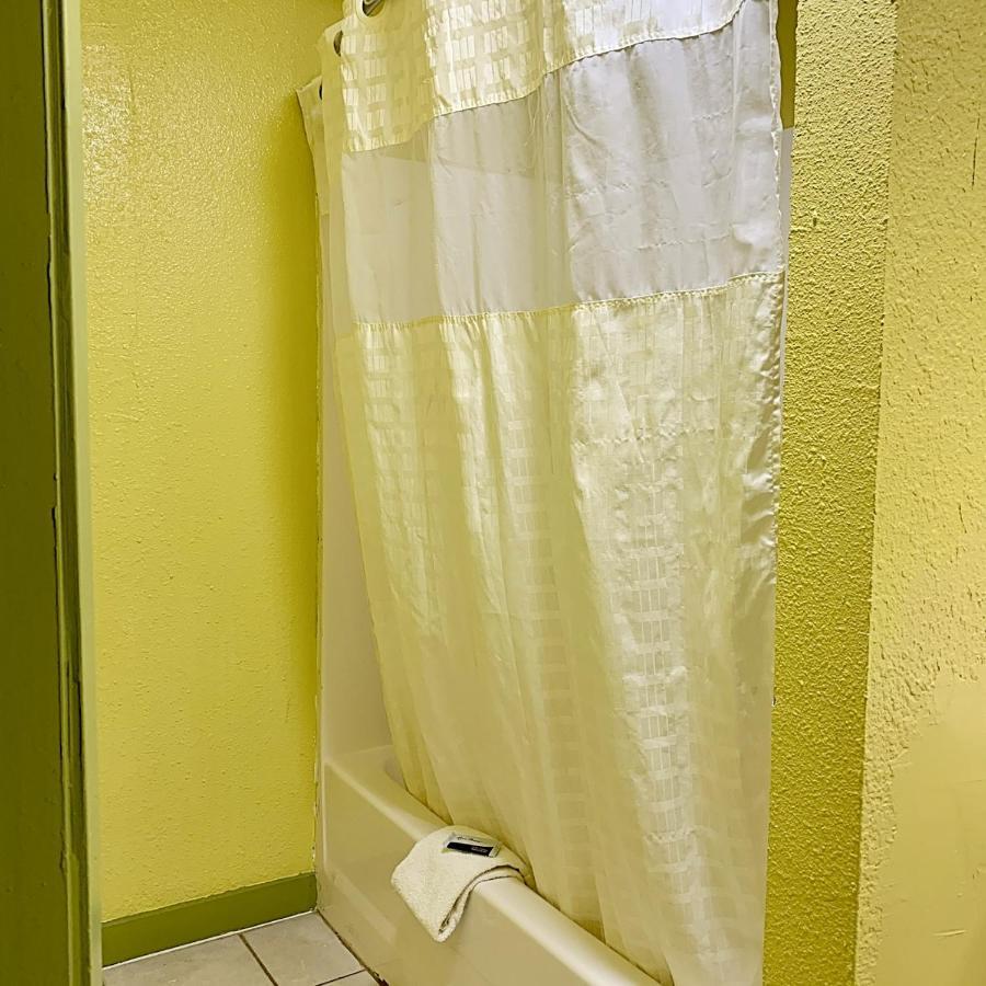 Luxury Inn Midland Zewnętrze zdjęcie